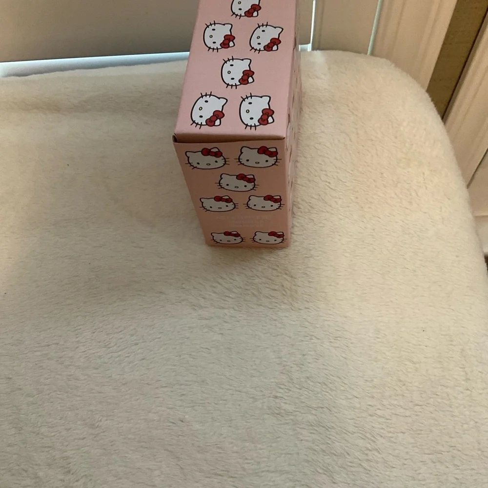 Hello Kitty Pink Heart Salt and Pepper Set